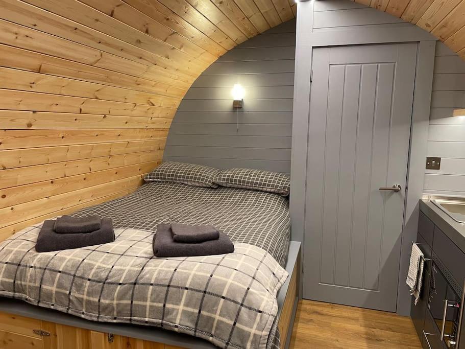 Bonny Wee Snug - Pod In Spean Bridge Apartment Exterior photo