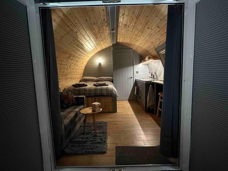 Bonny Wee Snug - Pod In Spean Bridge Apartment Exterior photo