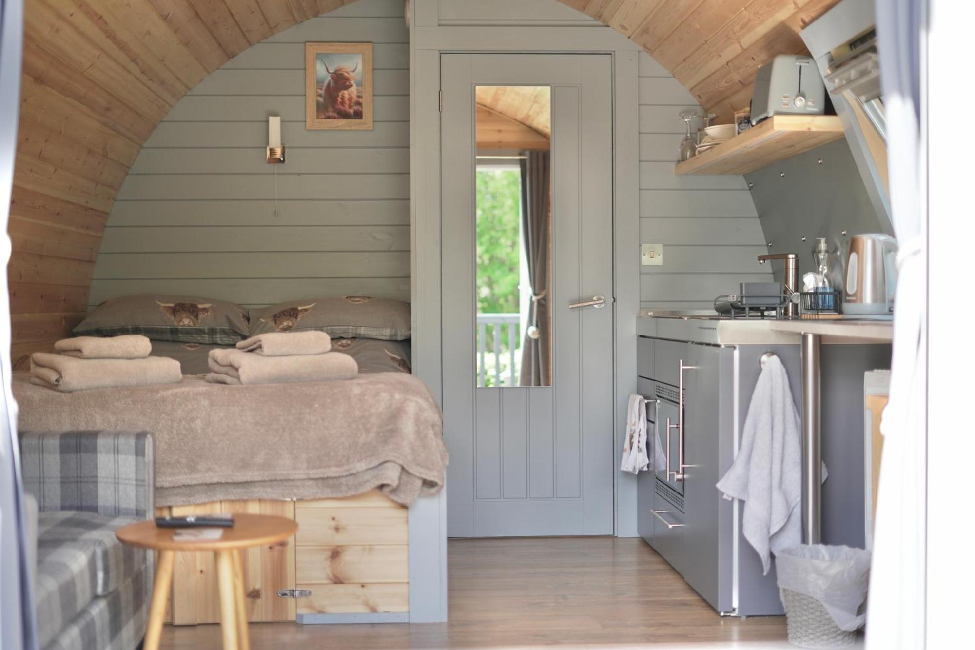 Bonny Wee Snug - Pod In Spean Bridge Apartment Exterior photo