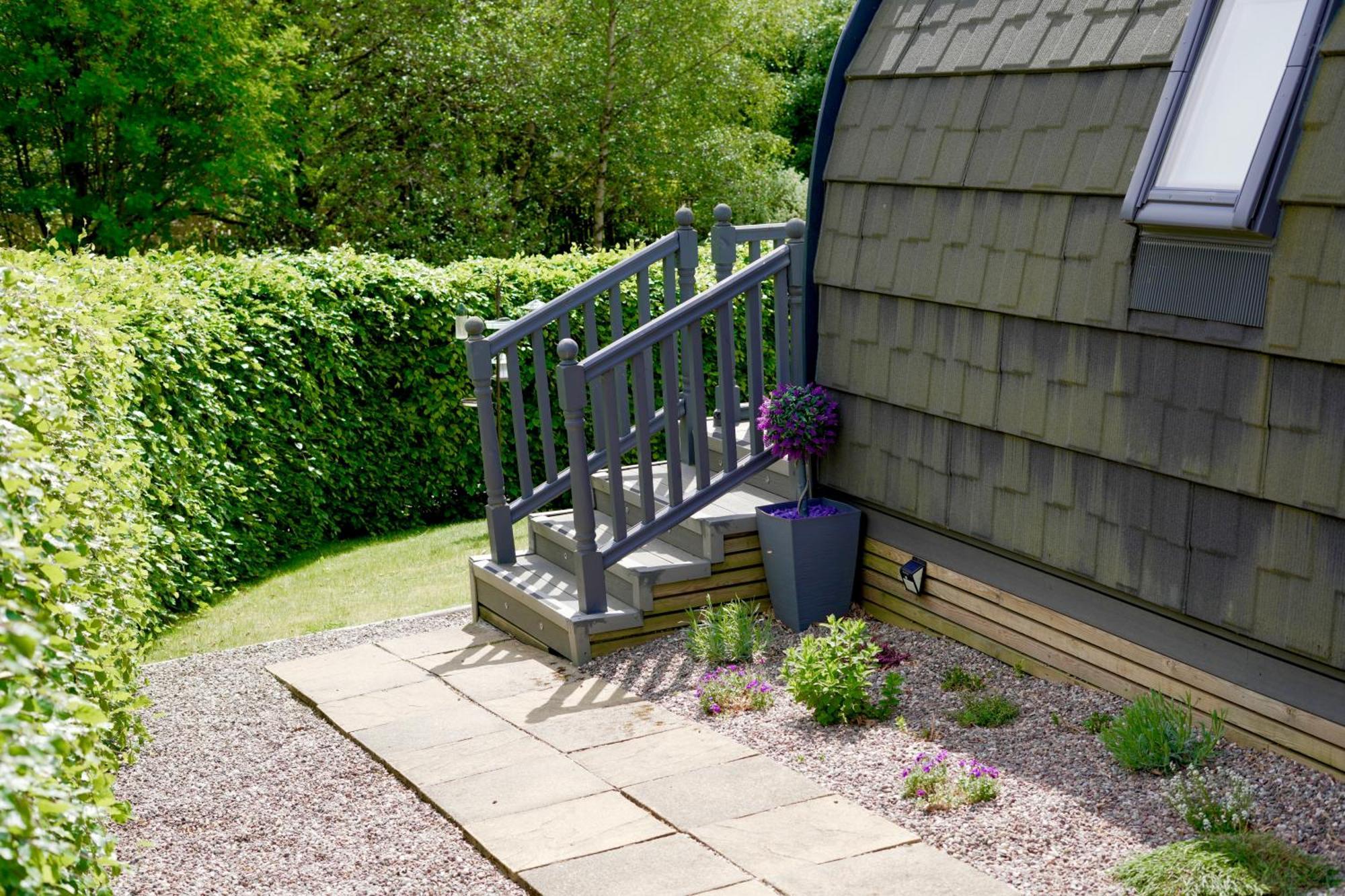 Bonny Wee Snug - Pod In Spean Bridge Apartment Exterior photo
